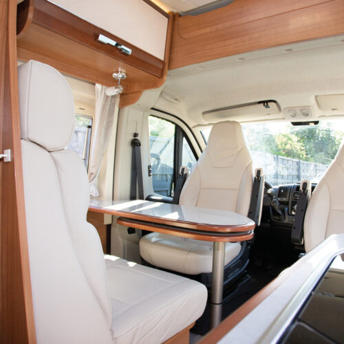 Auto / Boot / Wohnwagen